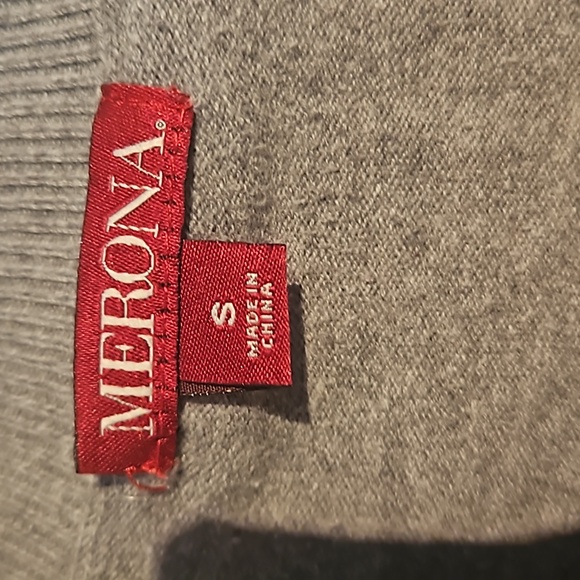 Small Grey Merona long sleeve Cardigan - Picture 2 of 3